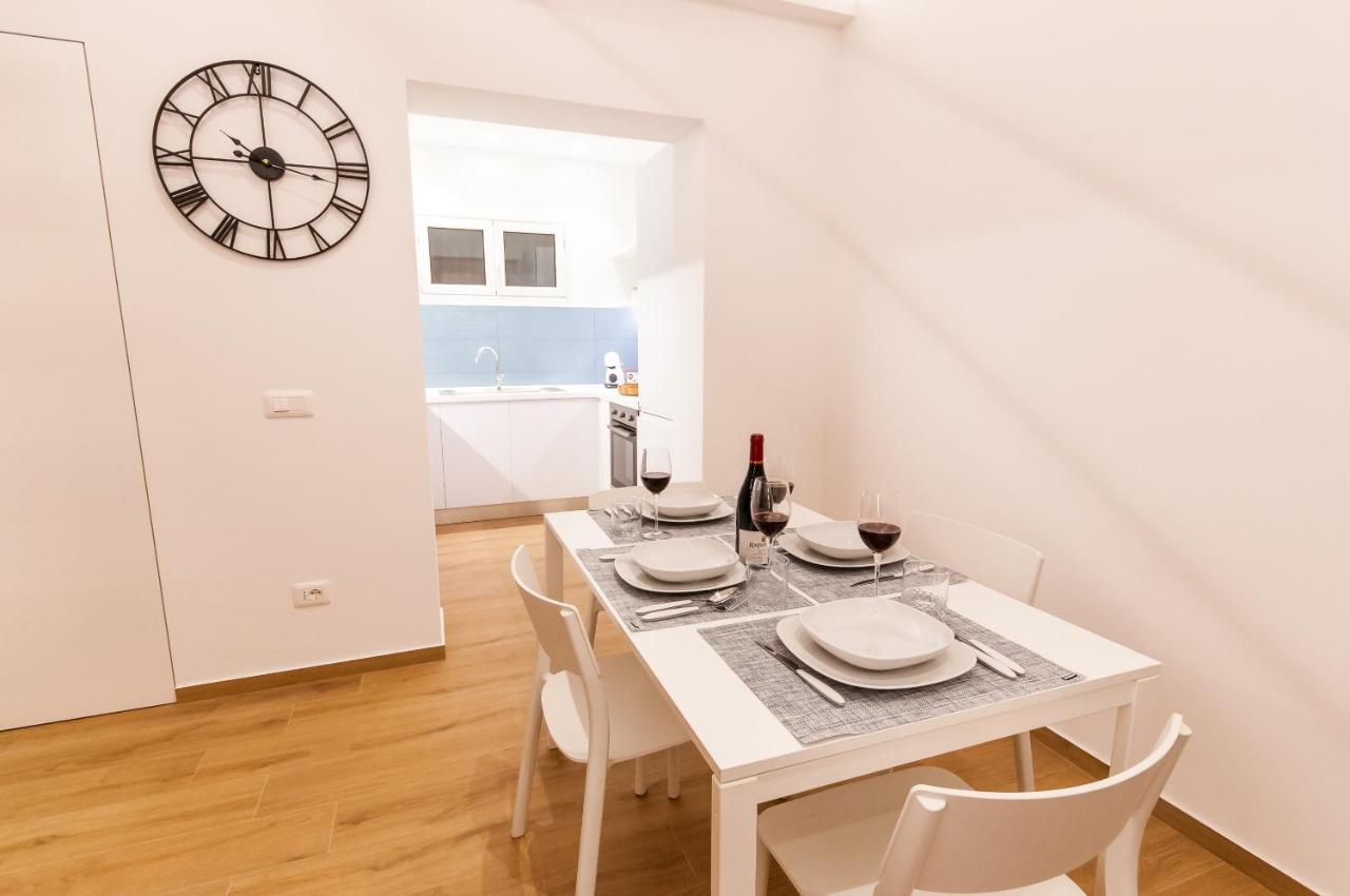 White Home カステッランマーレ・デル・ゴルフォ エクステリア 写真