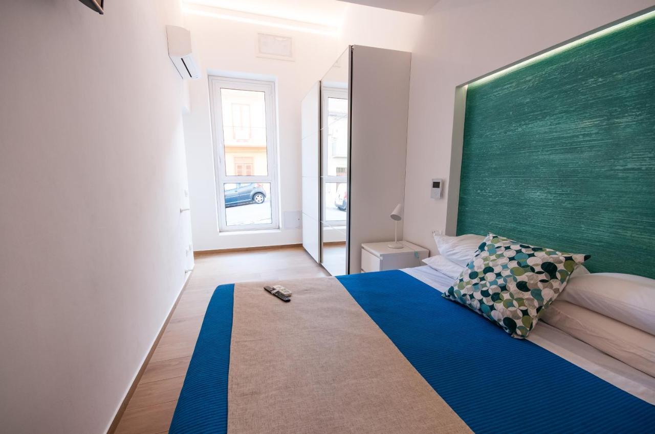 White Home カステッランマーレ・デル・ゴルフォ エクステリア 写真
