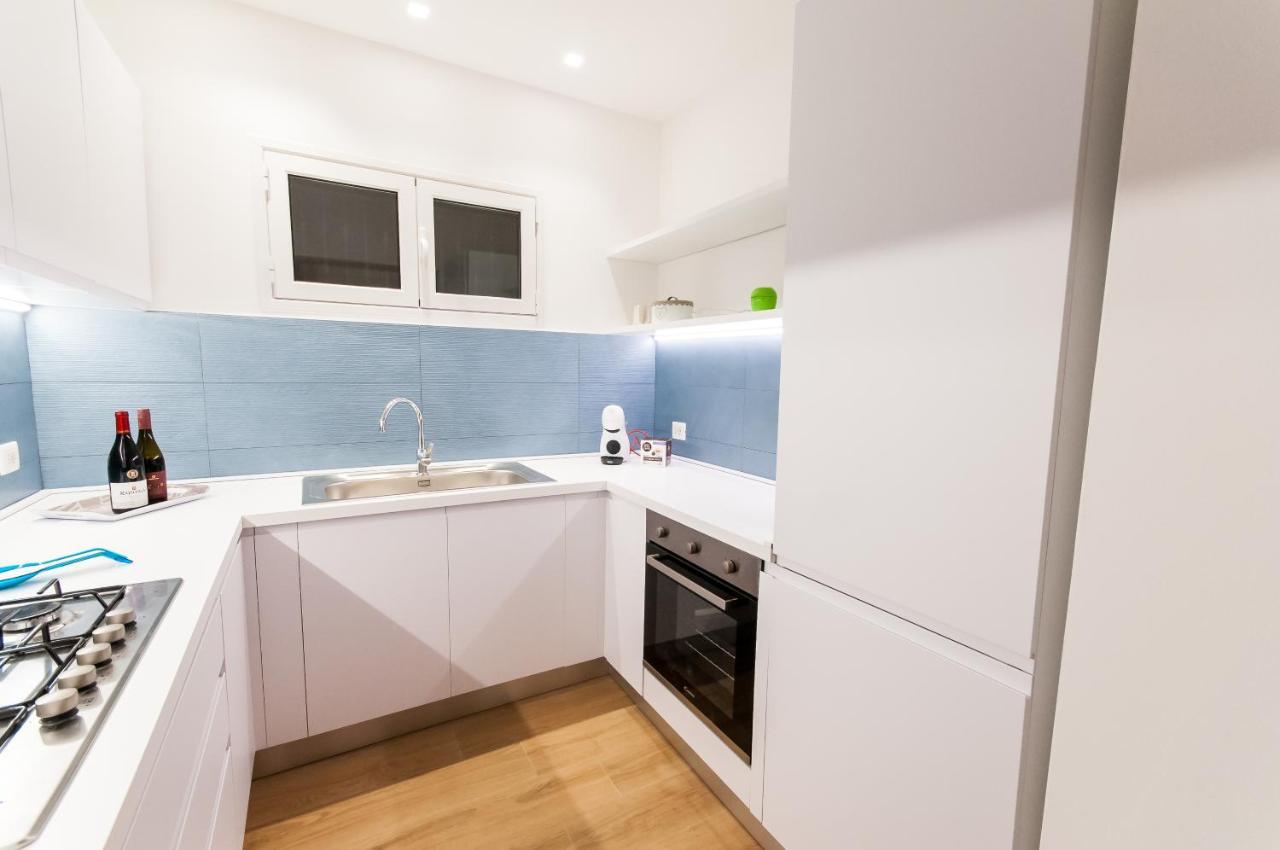 White Home カステッランマーレ・デル・ゴルフォ エクステリア 写真