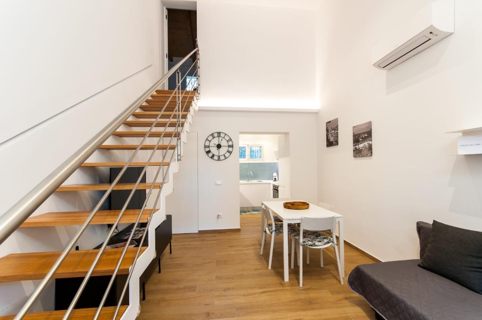 White Home カステッランマーレ・デル・ゴルフォ エクステリア 写真